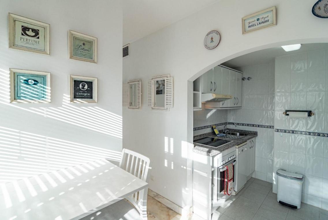 La Cala De Mijas Sea View Apartment With Pool In Mijas By Costarentals - Ref 219 Bagian luar foto